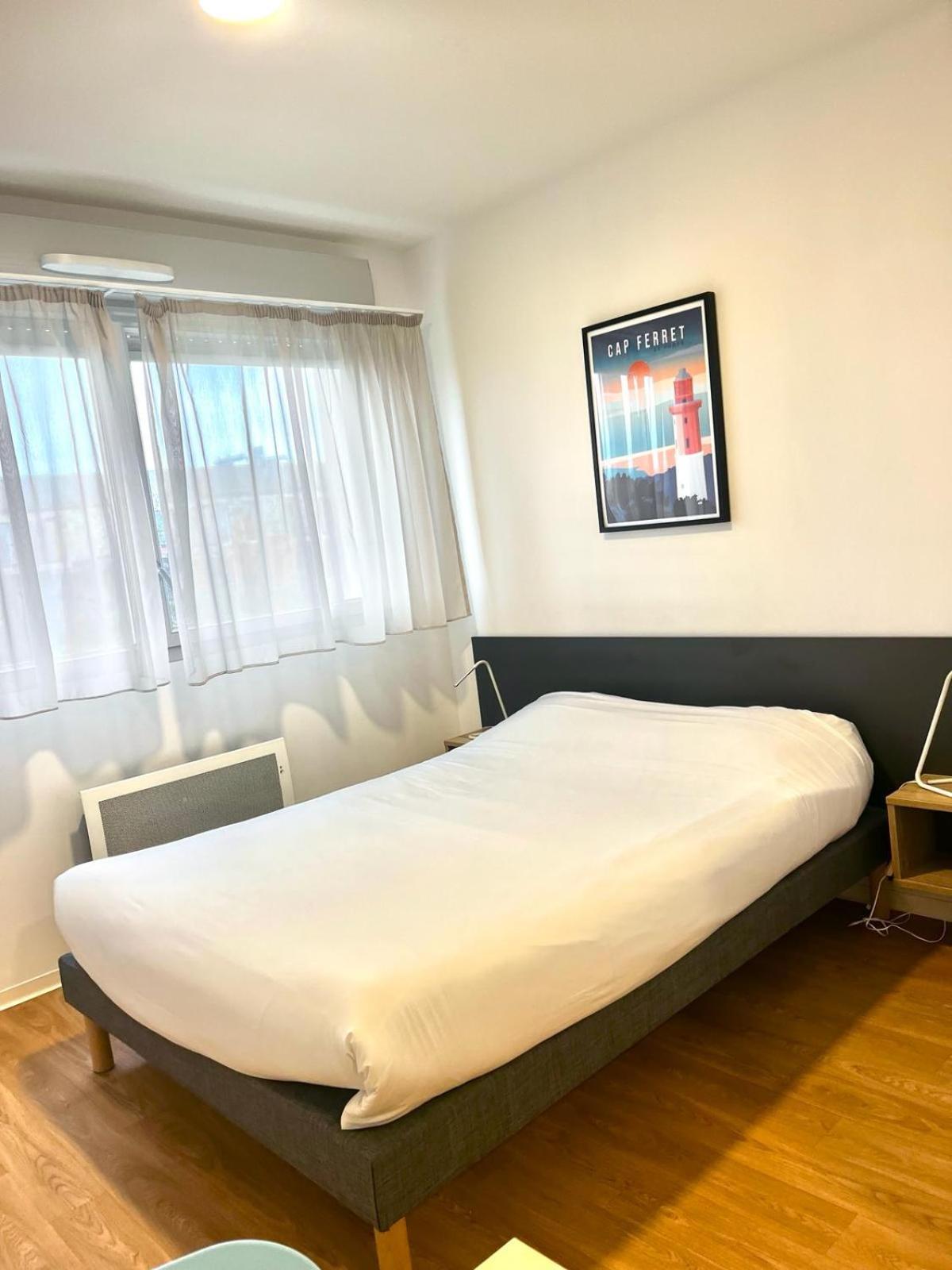 Residence Hoteliere Le Prado Libourne Bagian luar foto