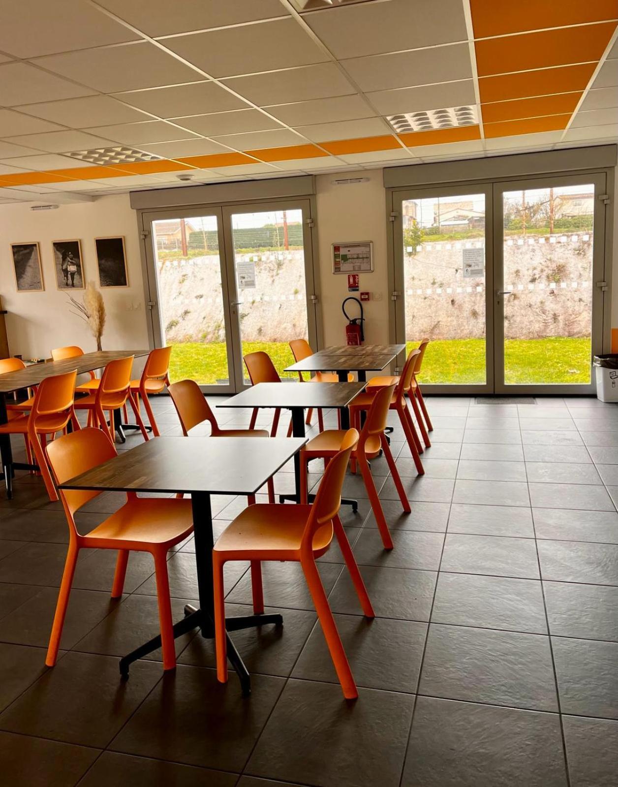 Residence Hoteliere Le Prado Libourne Bagian luar foto